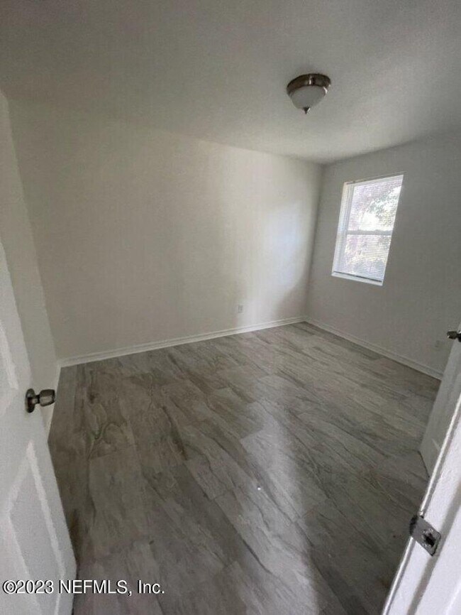 669 Willow Branch Ave 669 Willow Branch Ave Jacksonville FL 32205