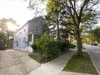 Building Photo - 2070 Lark St