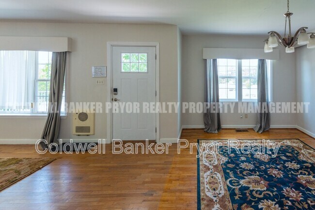 Building Photo - 4890 College Dr E