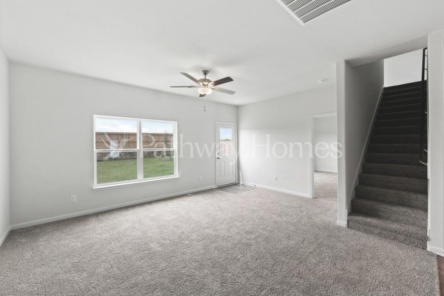 Building Photo - 916 Burlington Ave