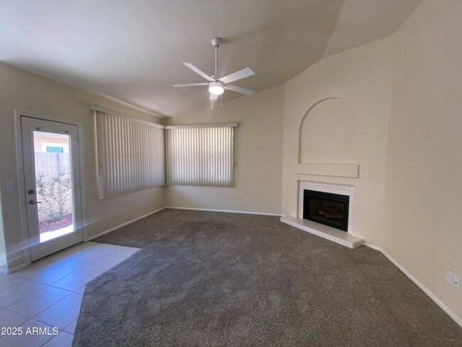 Building Photo - 902 W Sun Coast Dr
