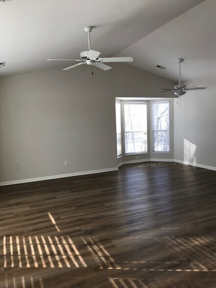 Building Photo - 317 Clayton Crossing Pl