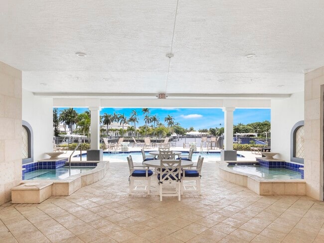 Building Photo - 3028 Waterside Cir