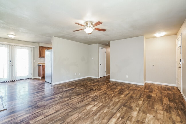 Building Photo - 16028 355th Dr SE