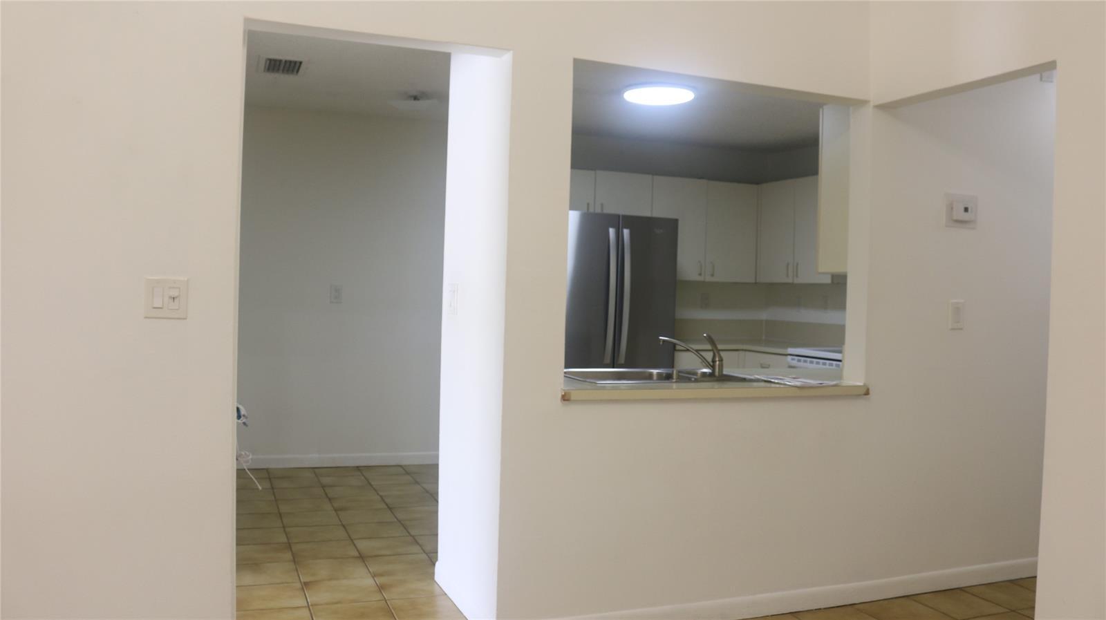 Building Photo - 4105 NW 78th Ter