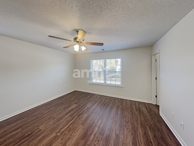 Building Photo - 3510 Marshlane Way