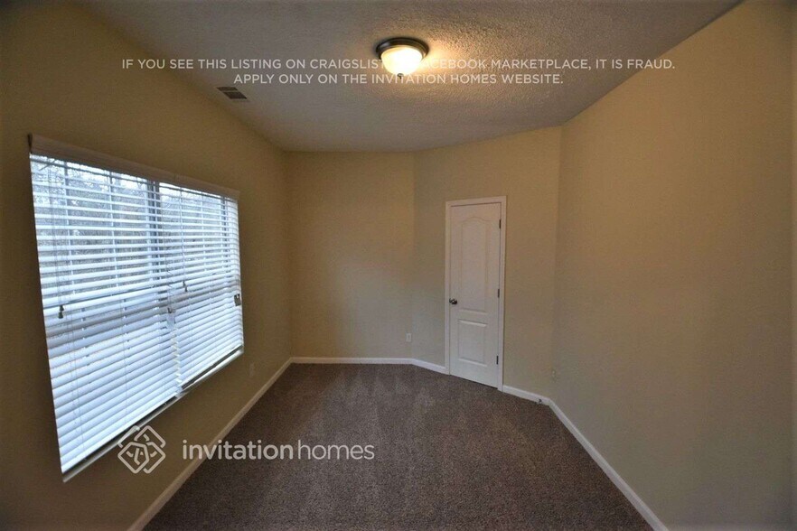 Building Photo - 7300 Hunters Ridge Dr
