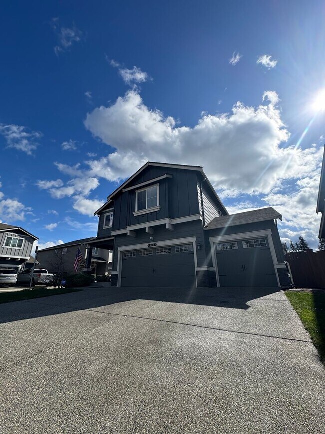 Building Photo - 4 Bedroom Home in Family friendly Cul-de-sac in Maple Valley