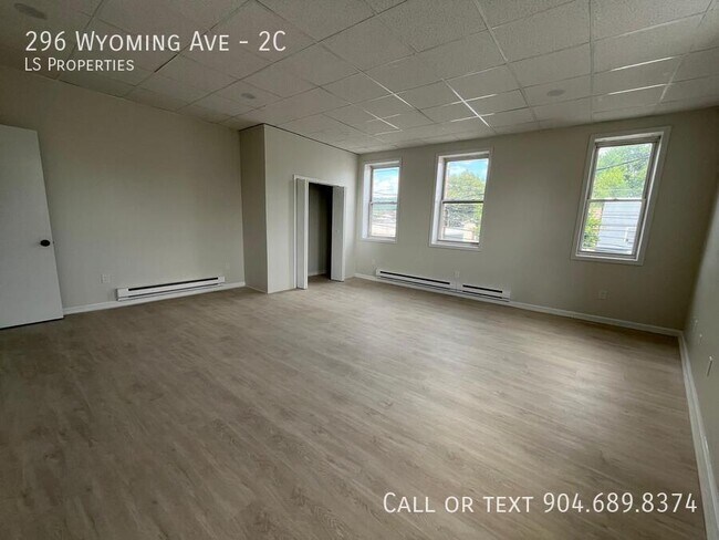 Building Photo - 296 Wyoming Ave