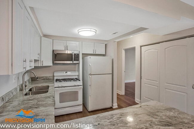 Building Photo - 2574 Riva Rd