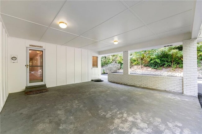 Building Photo - 6511 Vernon Woods Dr NE