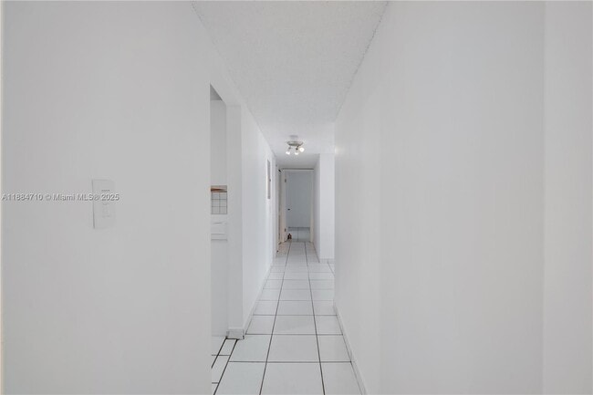 Building Photo - 13700 SW 62nd St