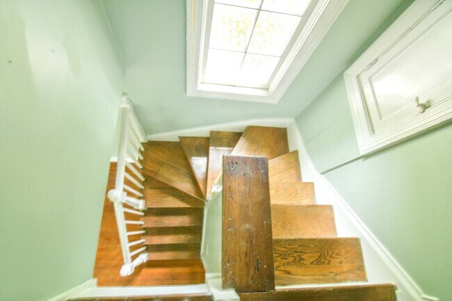 Building Photo - 112 Cleveland Ave