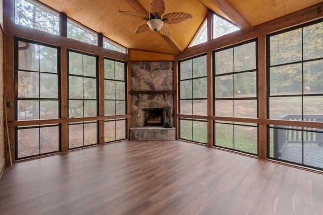 Building Photo - 137 Northington Woods Dr