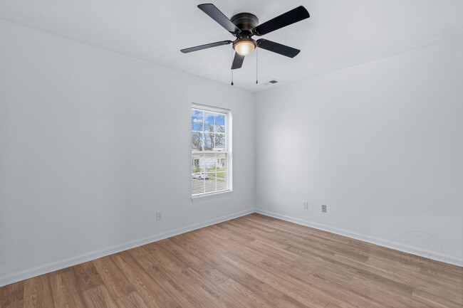 Building Photo - 418 Dr W. J. Hodge St