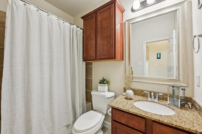 Building Photo - 28623 Hunters Shore Dr