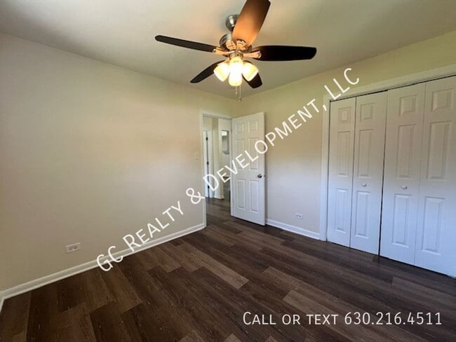 Building Photo - 1085 Basswood St