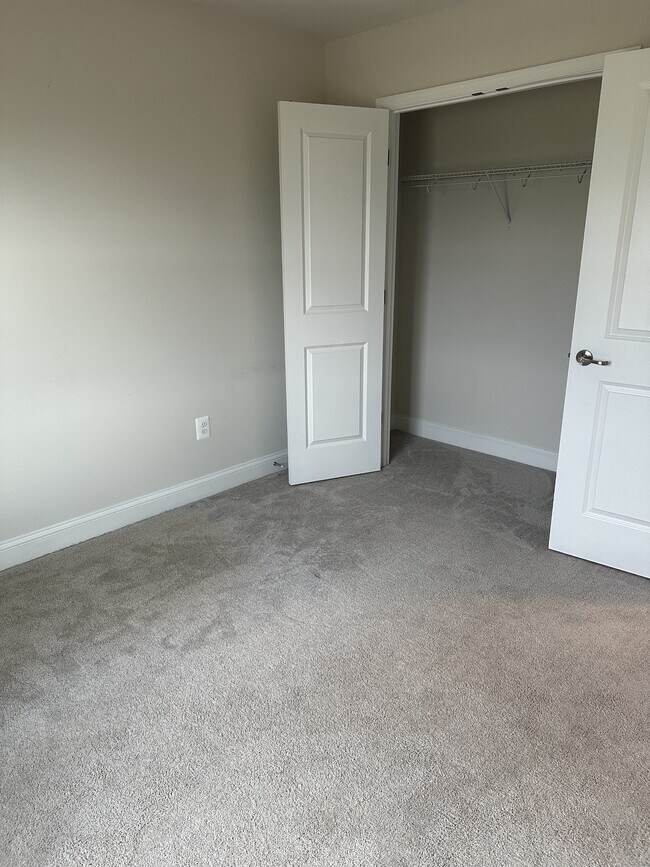 Building Photo - 35422 Wright Way