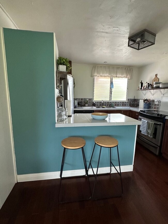 Building Photo - 2BR/2BA House fully furnished with view