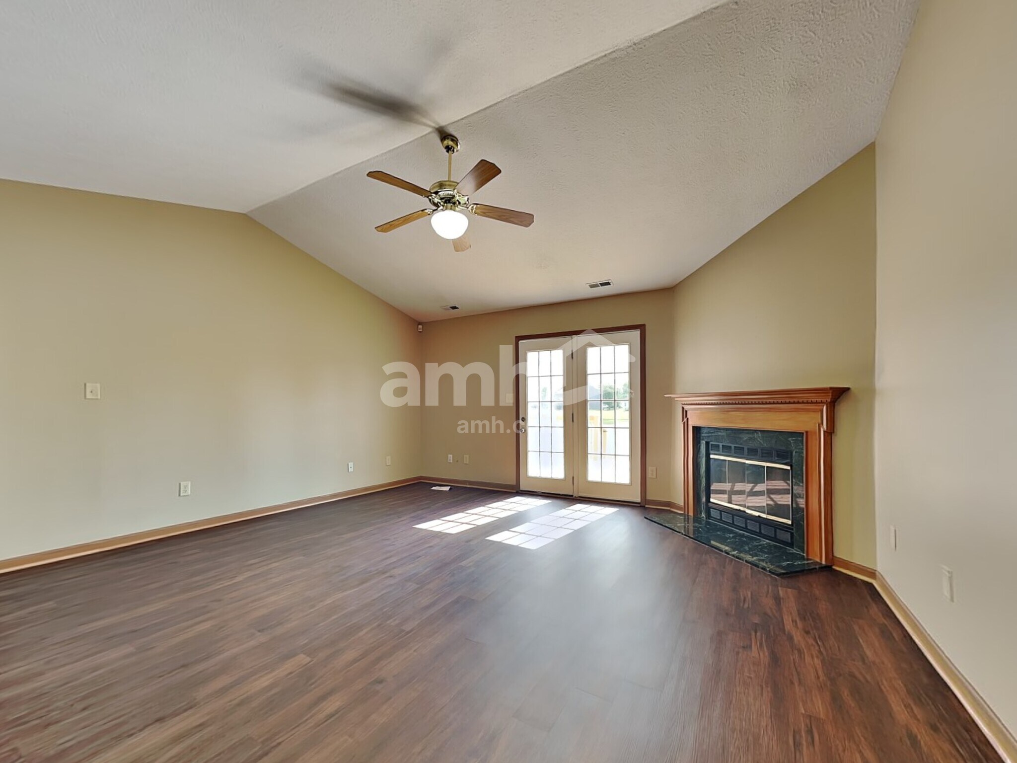 Building Photo - 511 Zephyr Way