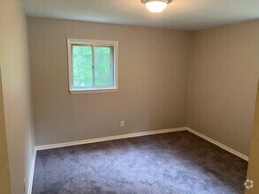 Building Photo - Move in ready 3 bed 1.5 bath in Rossville