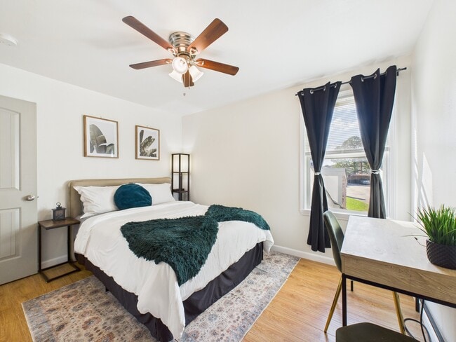 Building Photo - 7836 Bateman Ln