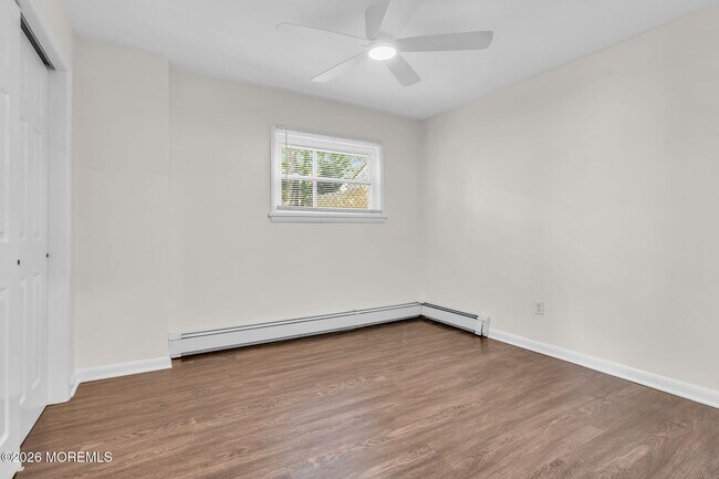 Building Photo - 1411 3rd Ave