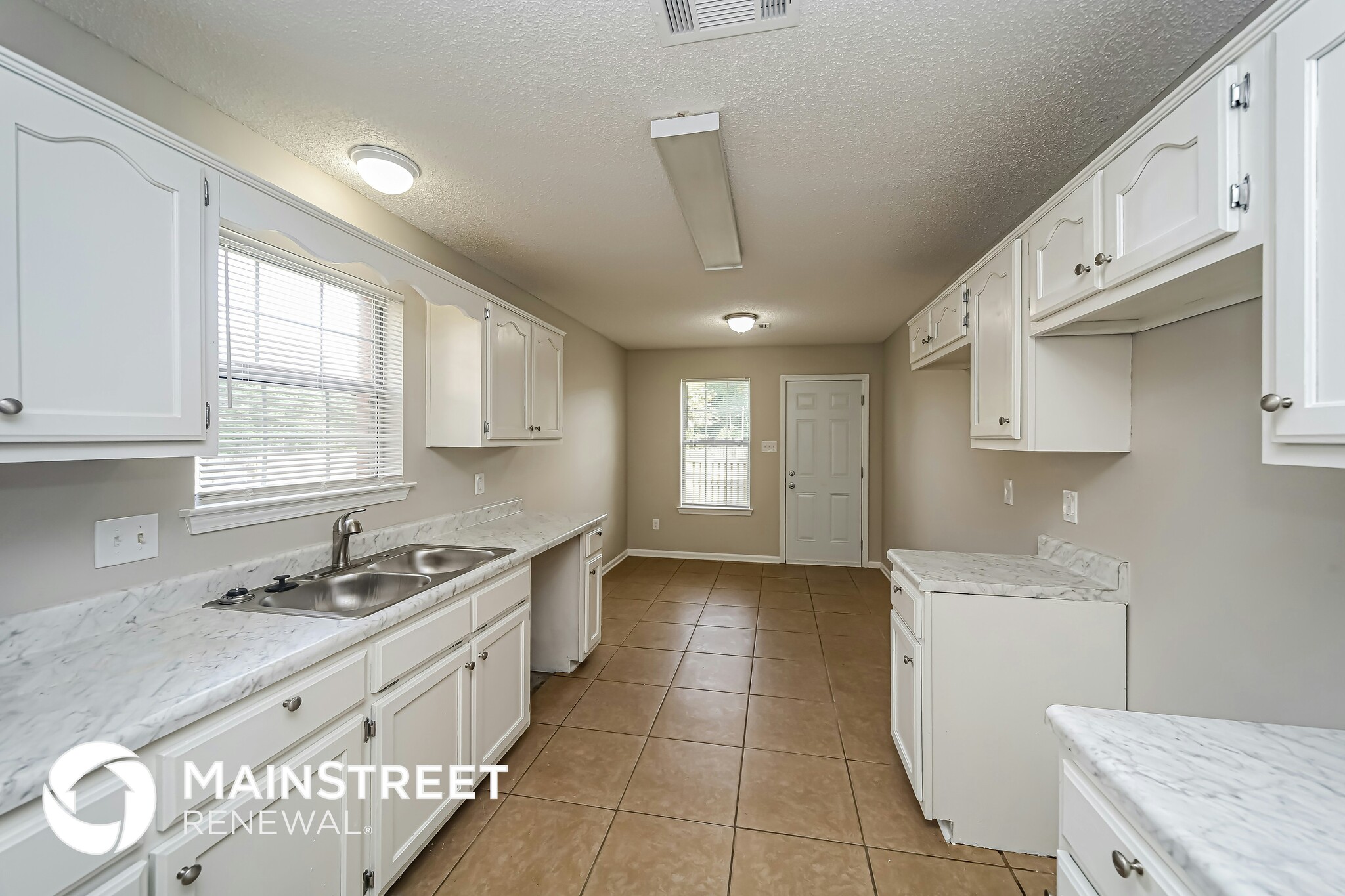 Building Photo - 1048 Cross Wood Ln
