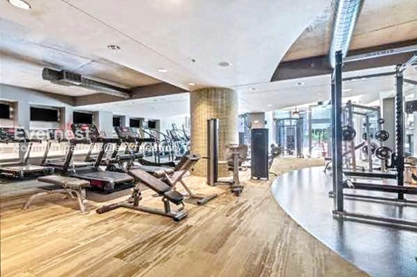 Building Photo - Modern 1-Bedroom Condo with City Views in Prime Nashville Location / Available Now!