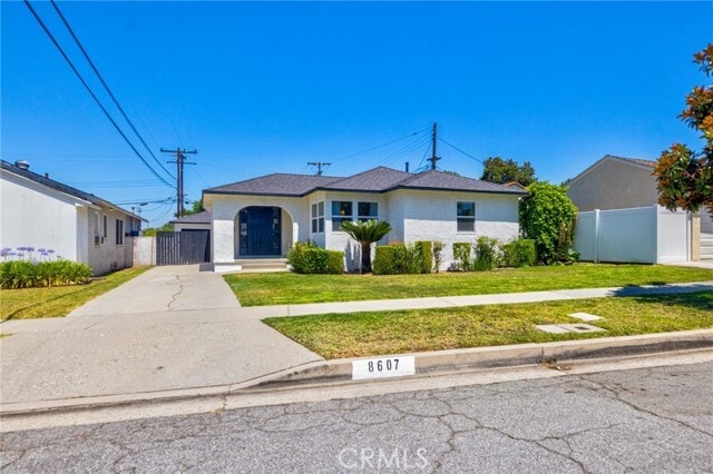 Building Photo - 8607 Strub Ave
