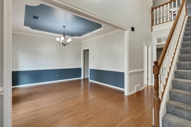 Building Photo - 979 Welbeck Cove