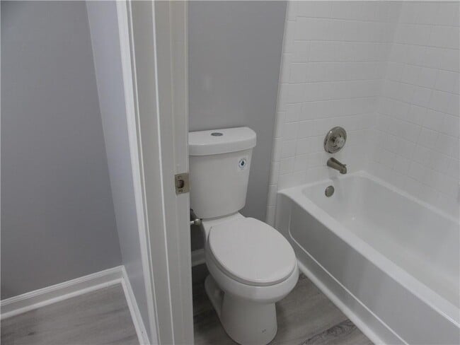 Building Photo - 1774 Twin Brooks Dr SE