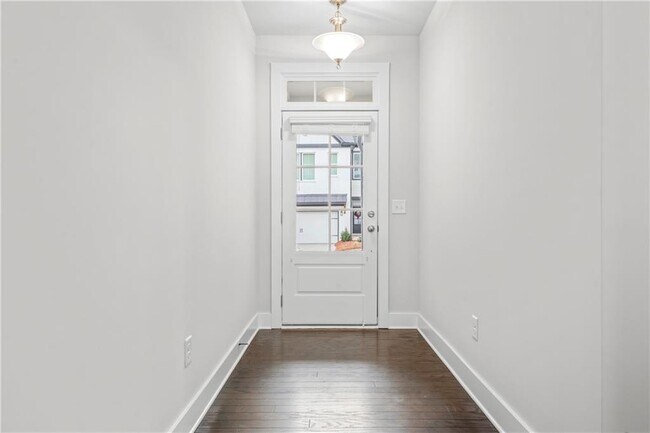Building Photo - 1254 Winterhaven Dr