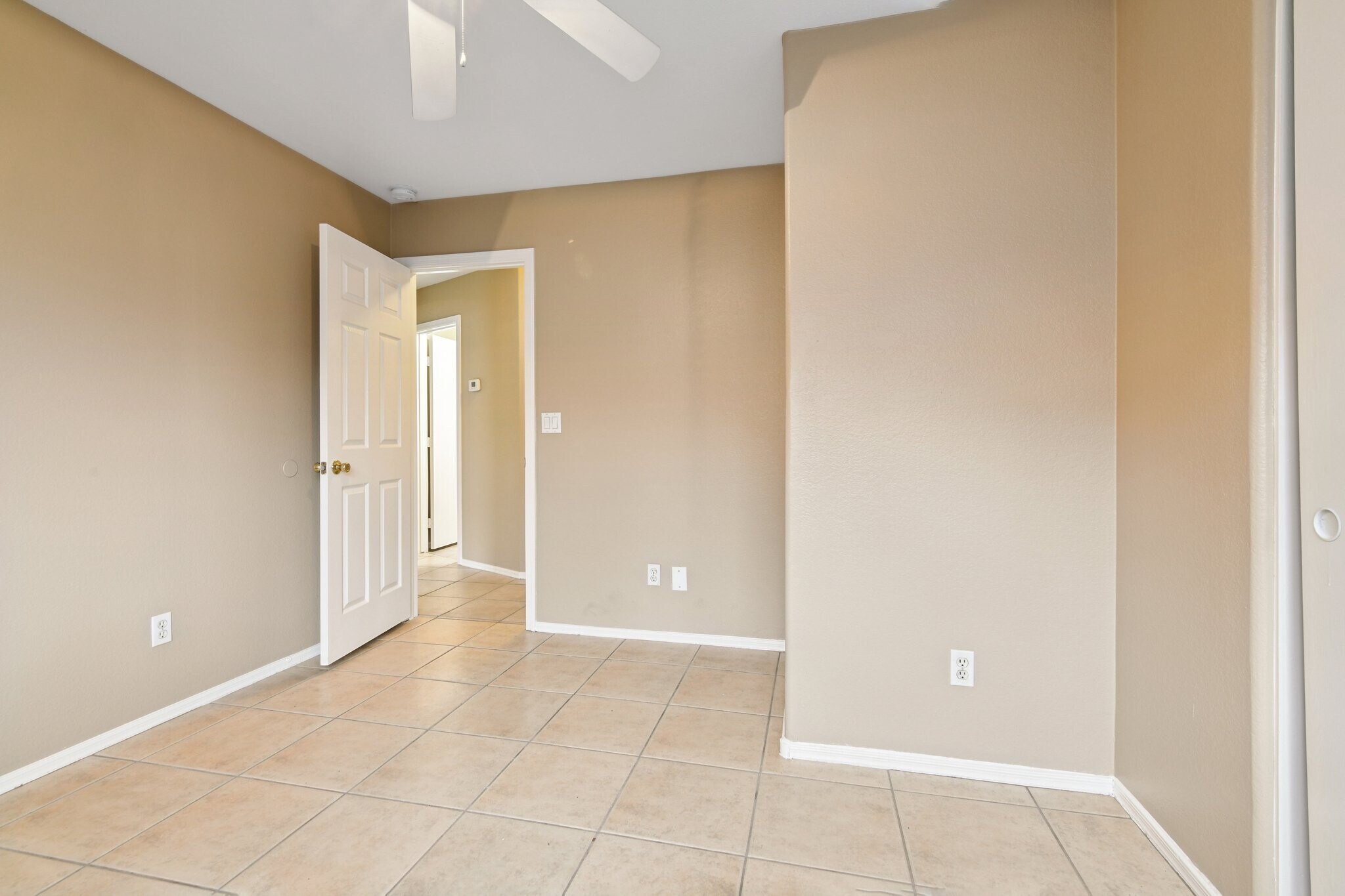 Building Photo - 4545 N 67th Ave