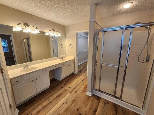 Building Photo - 3815 Ruby Falls Dr