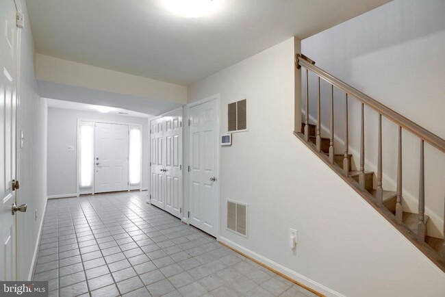 Building Photo - 3105 Sutherland Hill Ct