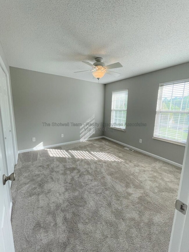 Building Photo - 6501 Ridge Run Dr