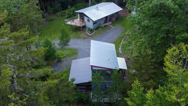 Building Photo - 127 Wood Rd