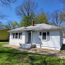 Building Photo - 1434 Monroe St
