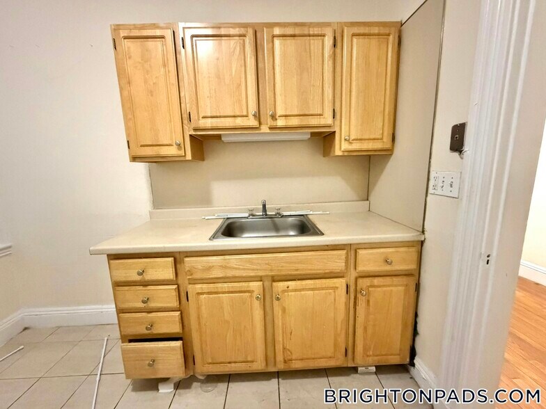 Building Photo - 127 Washington St