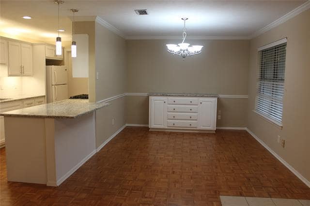 Building Photo - 609 Bedford Dr