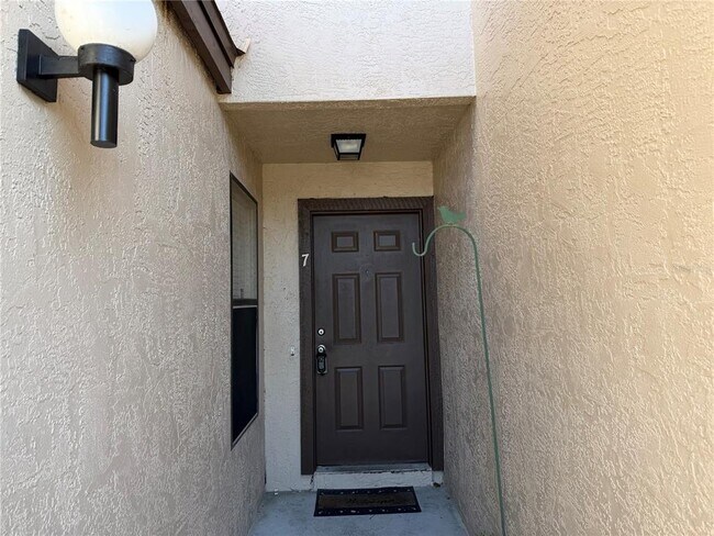 Building Photo - 3024 S Semoran Blvd