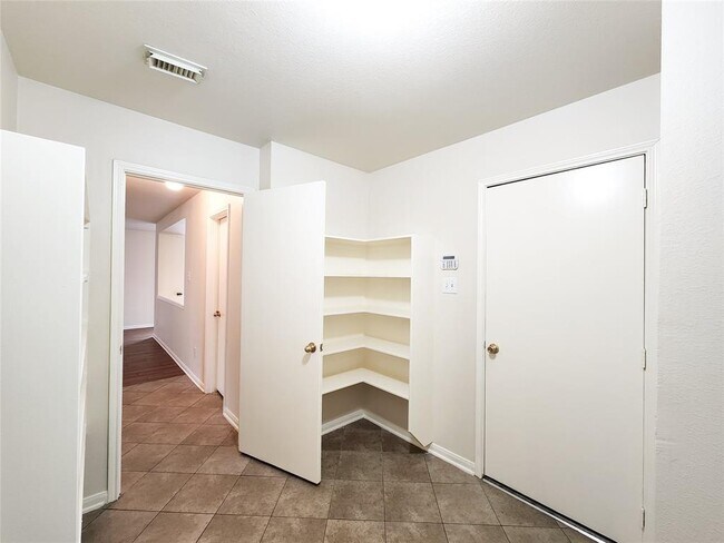 Building Photo - 9318 Windswept Grove Dr