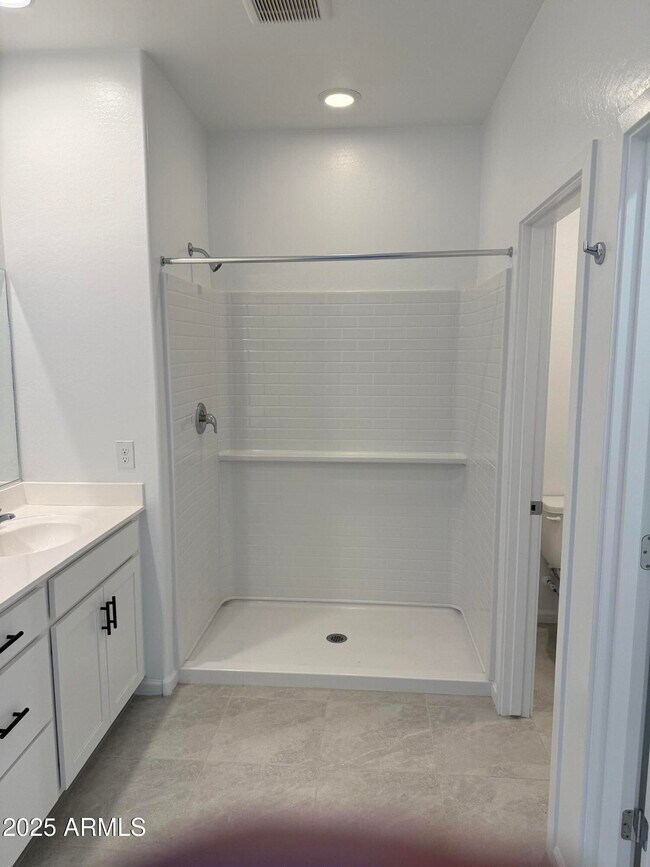 Building Photo - 15588 W Williams St