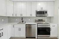 Building Photo - 21863 Arriba Real