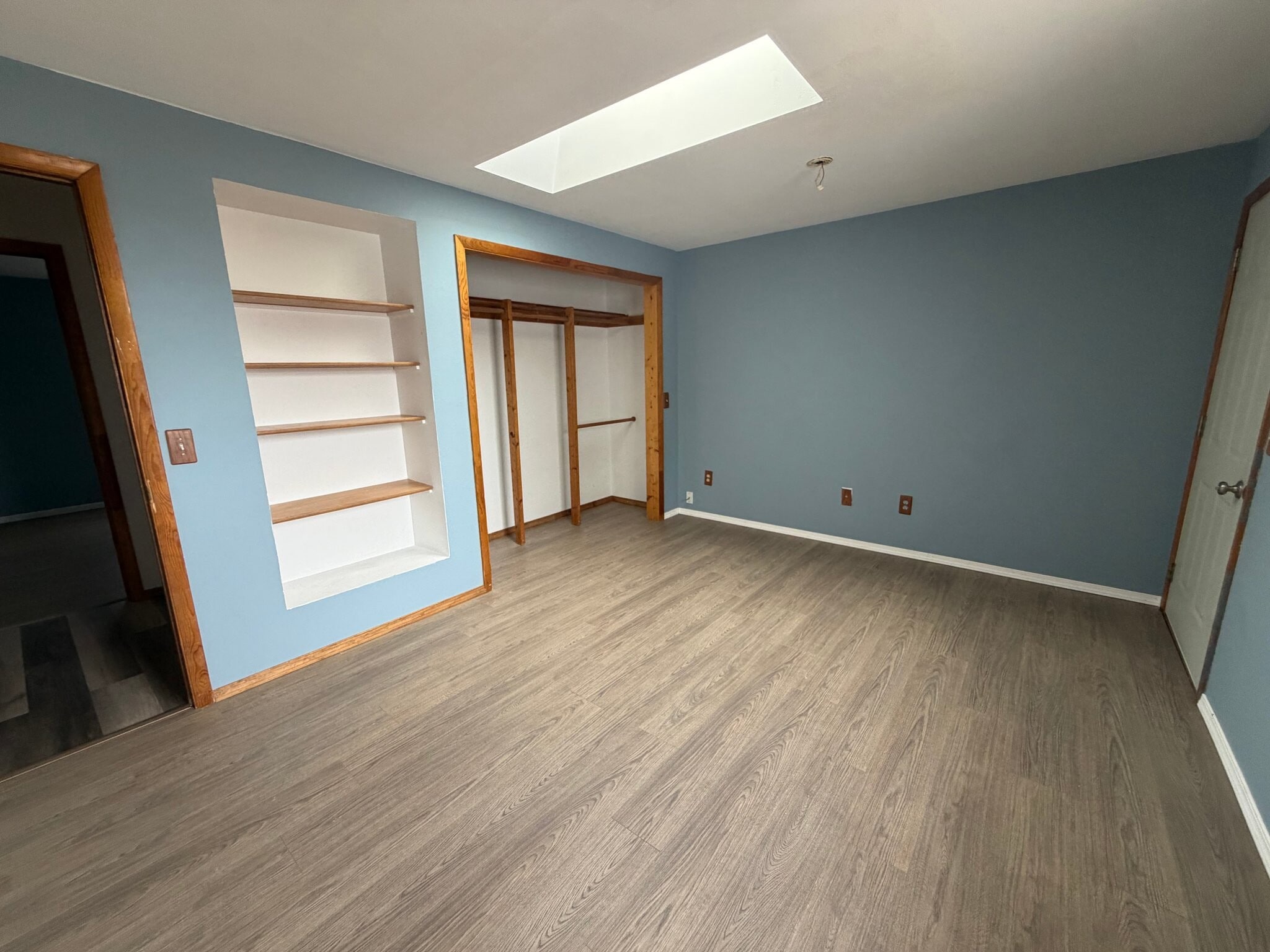 Building Photo - 227 4th St N