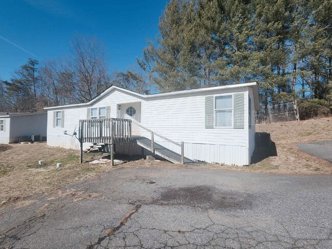 Building Photo - 9 Misty Mountain Way