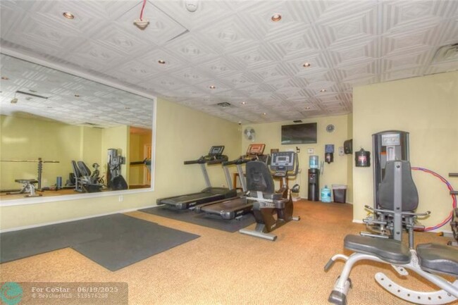 Building Photo - 1340 S Ocean Blvd