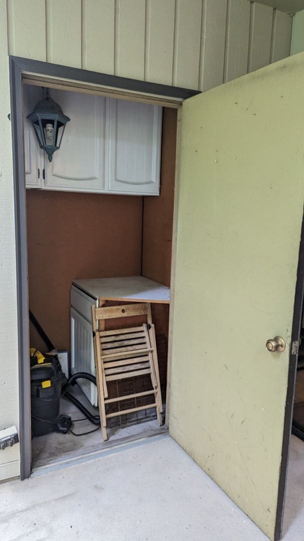 Building Photo - 10819 NE 37th Pl