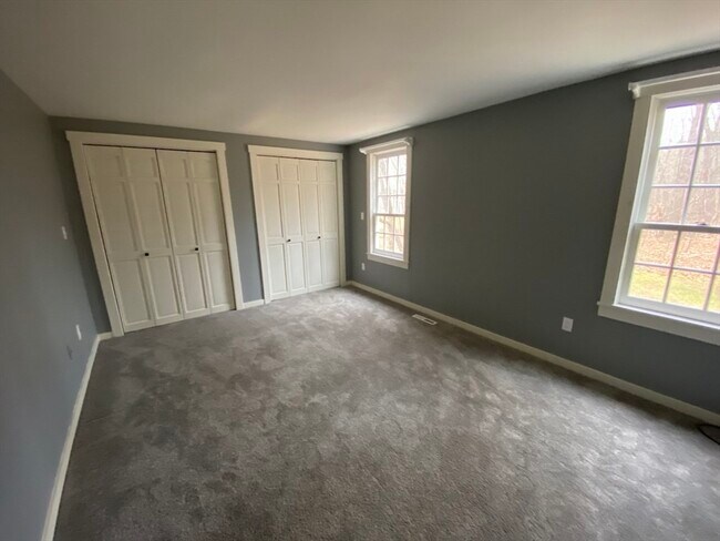 Building Photo - 55 Montague Rd